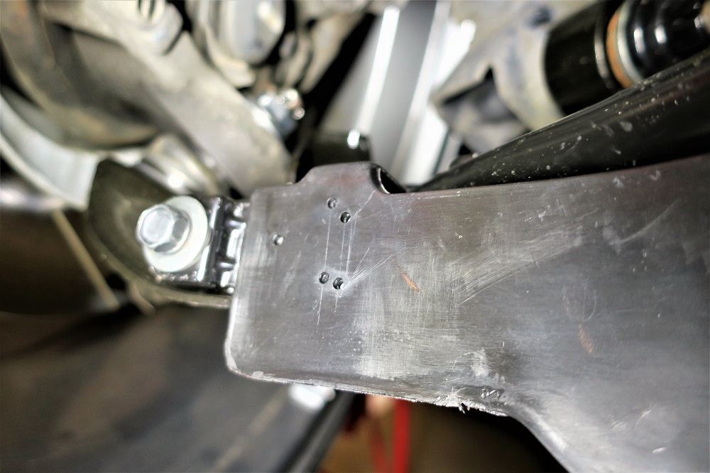 Z32フロントブレーキエアガイド