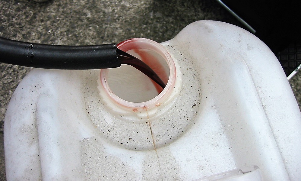 Z32ATFのフラッシング＆交換風景