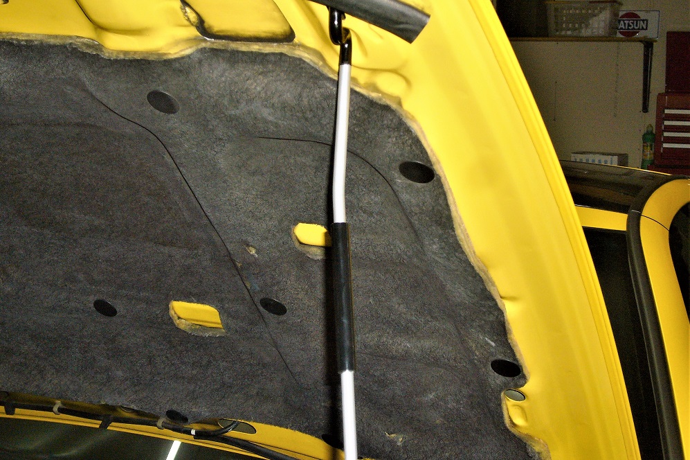 Z32フード（ボンネット）ステーの耐熱塗装