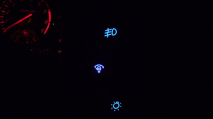 Z32クラスタースイッチランプLED