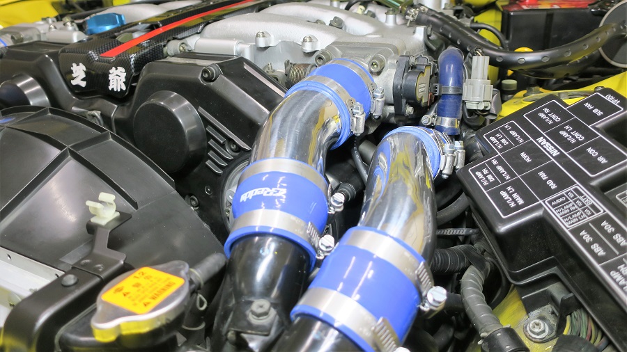 Z32トラストアルミインテークパイプ