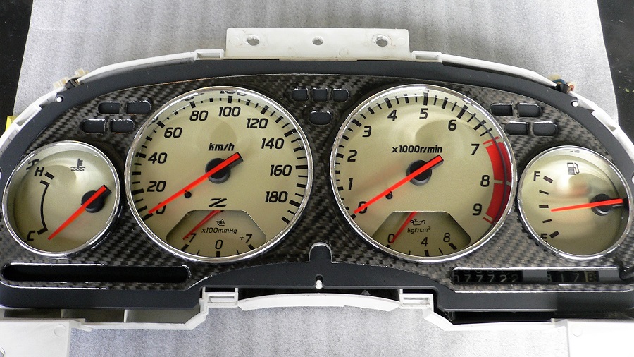 Z32カーボンメーターパネル