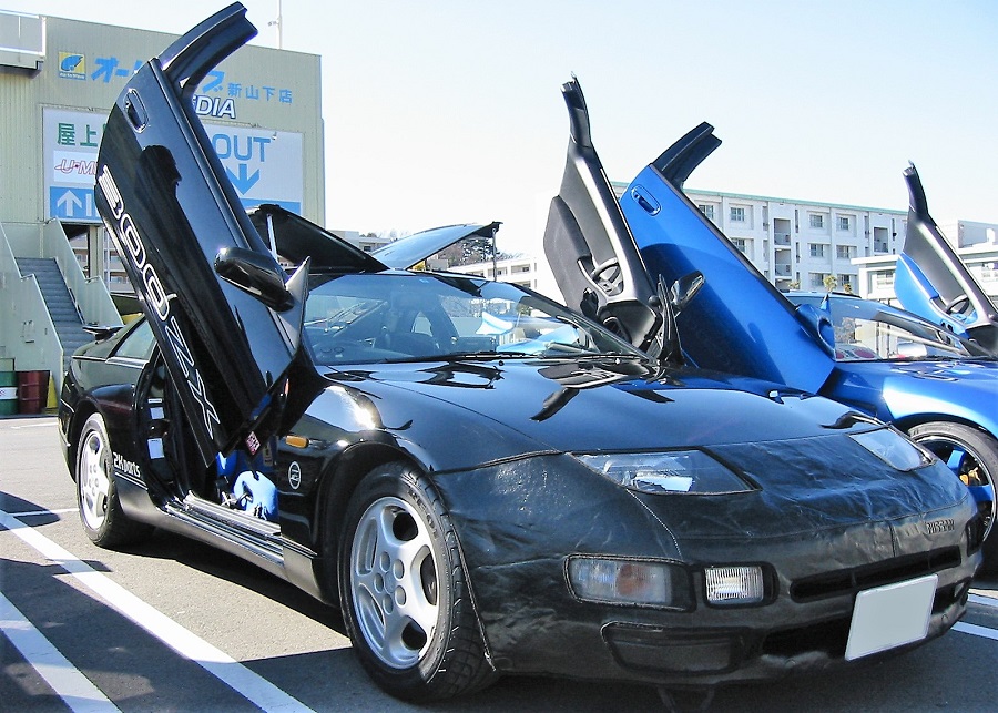 Z32節ぶんオフ オートウェーブ新山下店