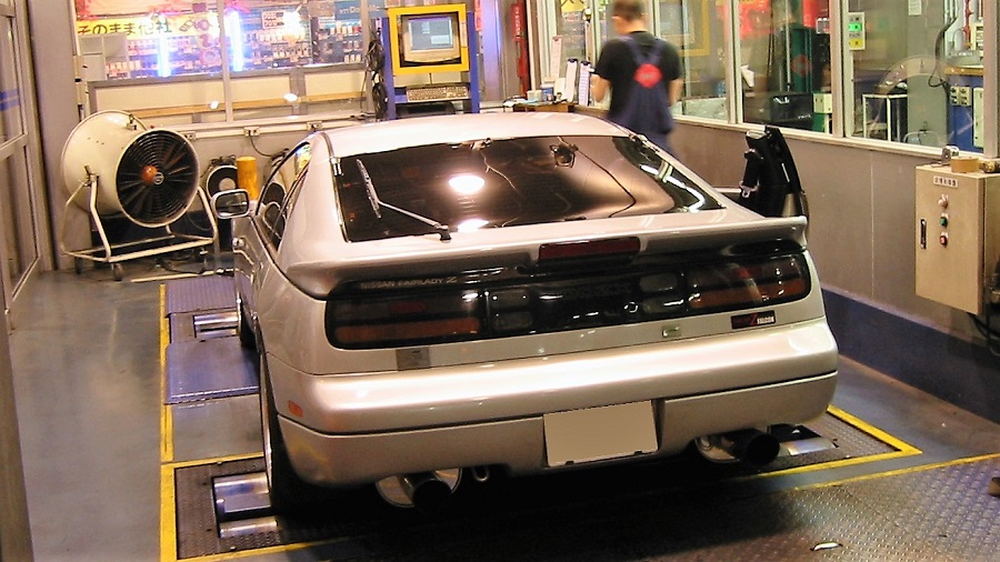 Z32スーパーオートバックスかしわ沼南店シャシダイバトルオフ