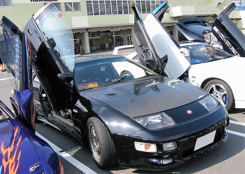 Z32 HINA Fiesta 2006 オートウェーブ新山下店