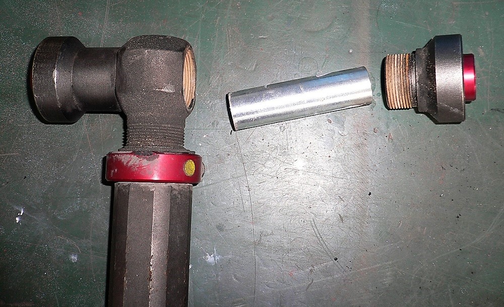 Z32フロント調整式アッパーアームの分解