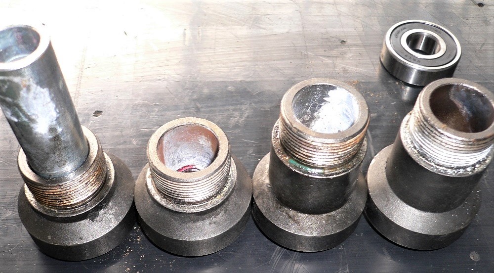 Z32フロント調整式アッパーアームの分解