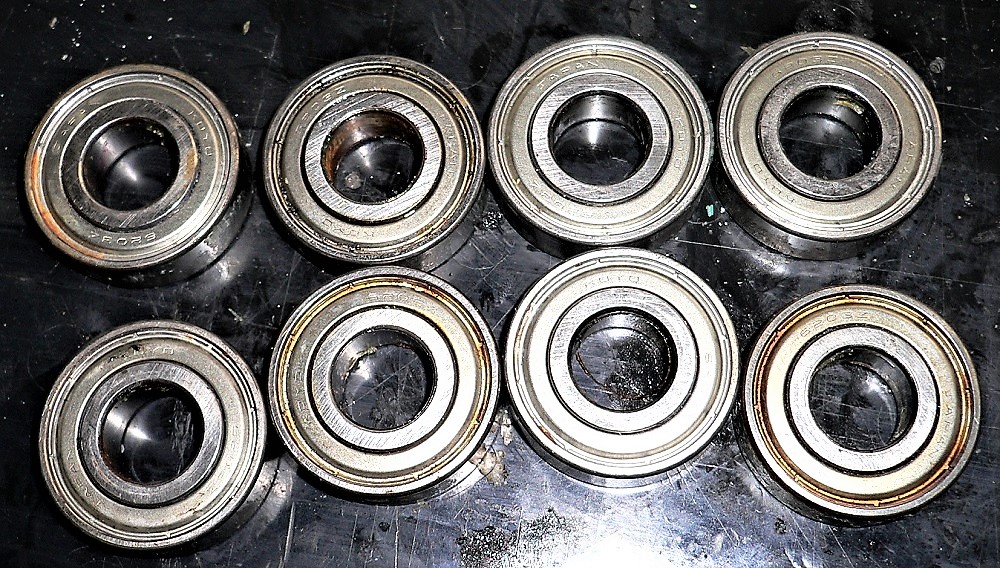 Z32フロント調整式アッパーアームの分解